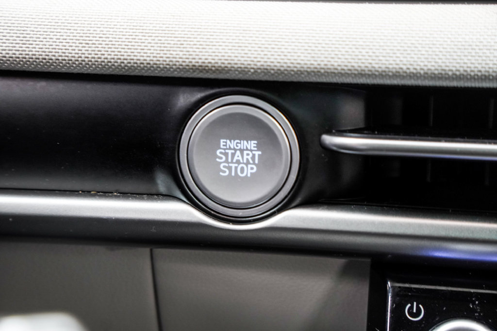 Used 2025 Hyundai Tucson Limited FWD image 31