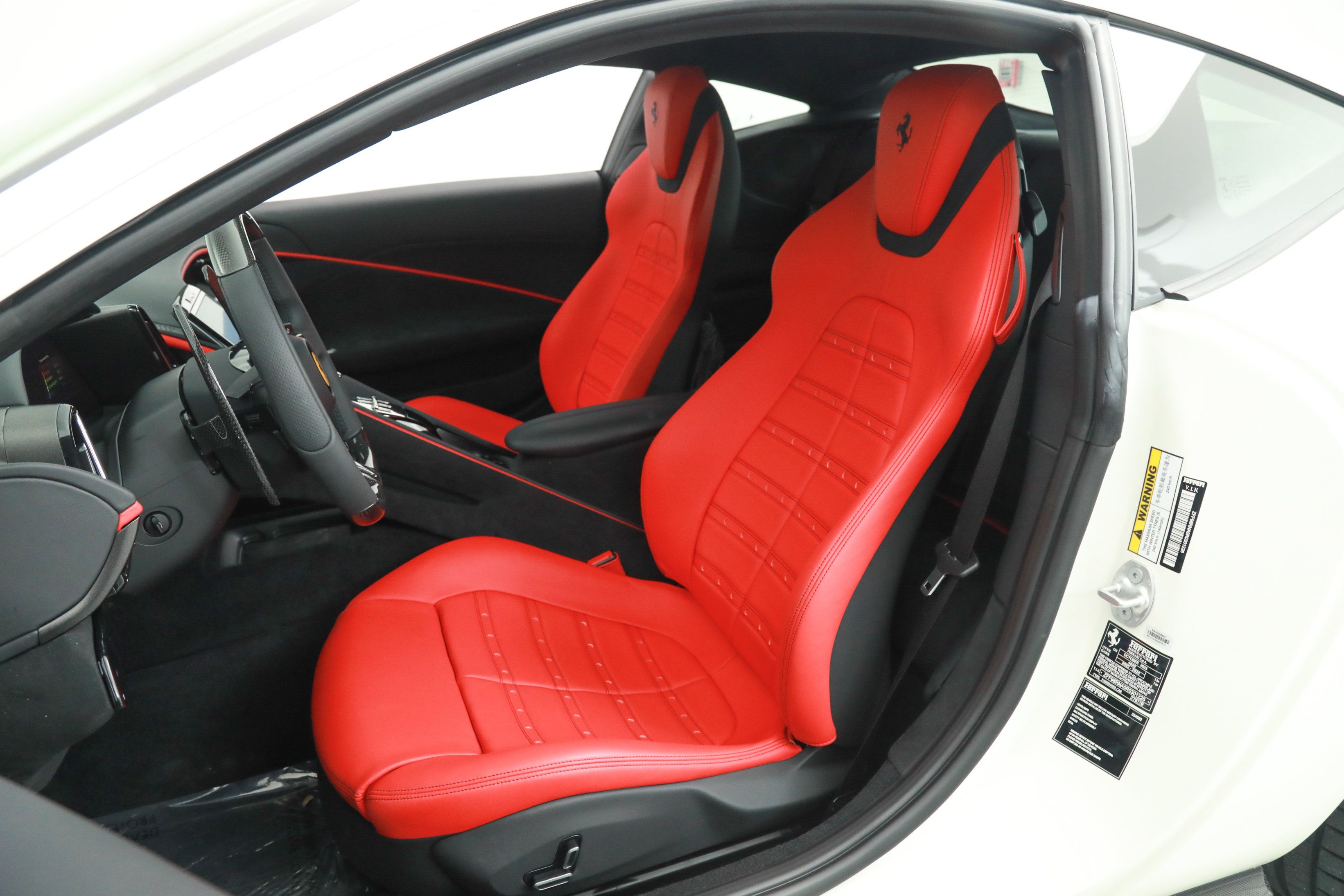 Certified 2024 Ferrari Roma RWD image 5