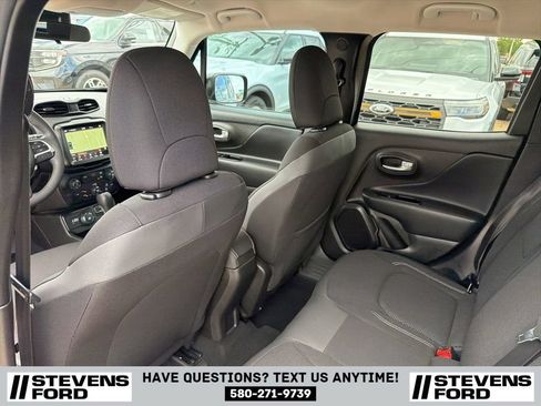 Used 2023 Jeep Renegade Altitude AWD/4WD image 32