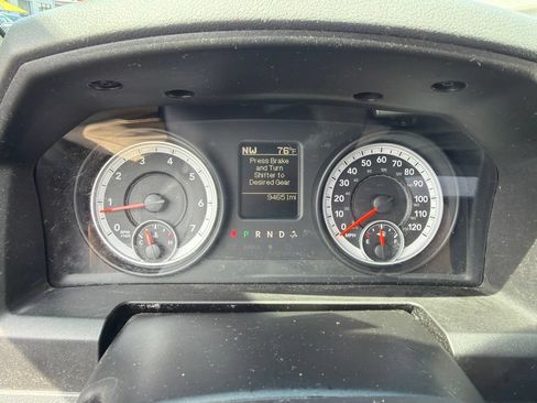 Used 2013 RAM 1500 Classic SLT w/ Remote Start & Security Group AWD/4WD image 3