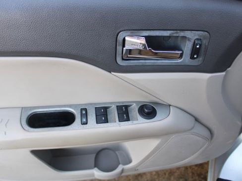 Used 2012 Ford Fusion SEL image 7