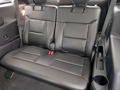 Used 2023 Ford Explorer ST w/ ST High-Performance Pack image 19