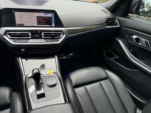 Used 2022 BMW 330i Sedan w/ Premium Package RWD image 20