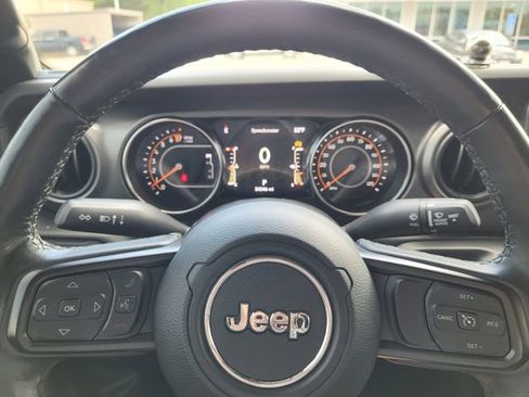 Used 2021 Jeep Gladiator Sport AWD/4WD image 22