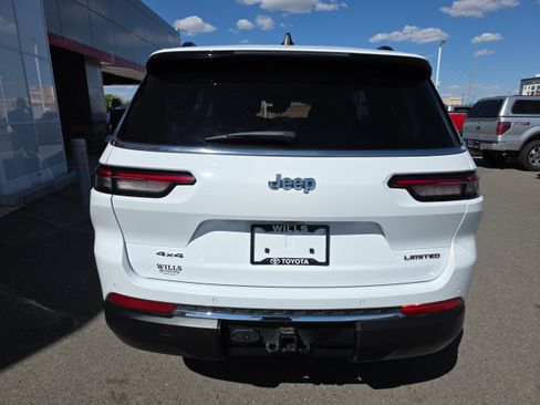 Used 2023 Jeep Grand Cherokee L Limited w/ Luxury Tech Group II AWD/4WD image 8