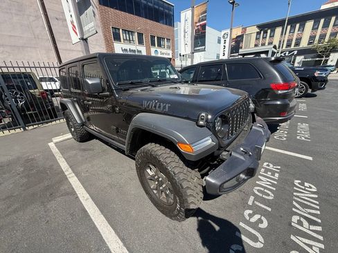 Used 2026 Jeep Wrangler Unlimited Sport AWD/4WD image 3