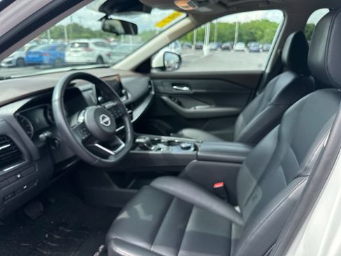 Used 2023 Nissan Rogue SV w/ SV Premium Package AWD/4WD image 9