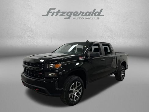 Used 2020 Chevrolet Silverado 1500 Custom Trail Boss w/ Custom Convenience Package AWD/4WD image 1