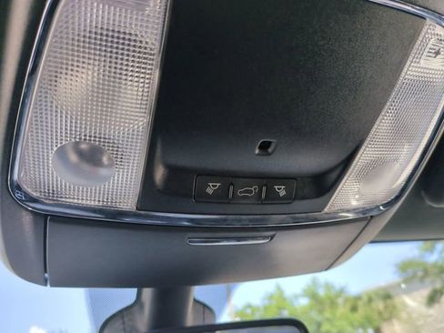 Used 2019 Jeep Grand Cherokee Laredo w/ Laredo X Package RWD image 23
