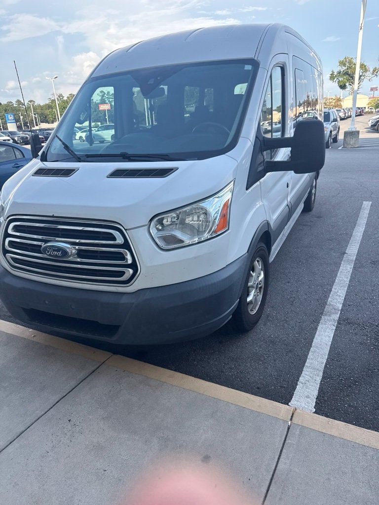 Used 2015 Ford Transit 350 XLT RWD image 2