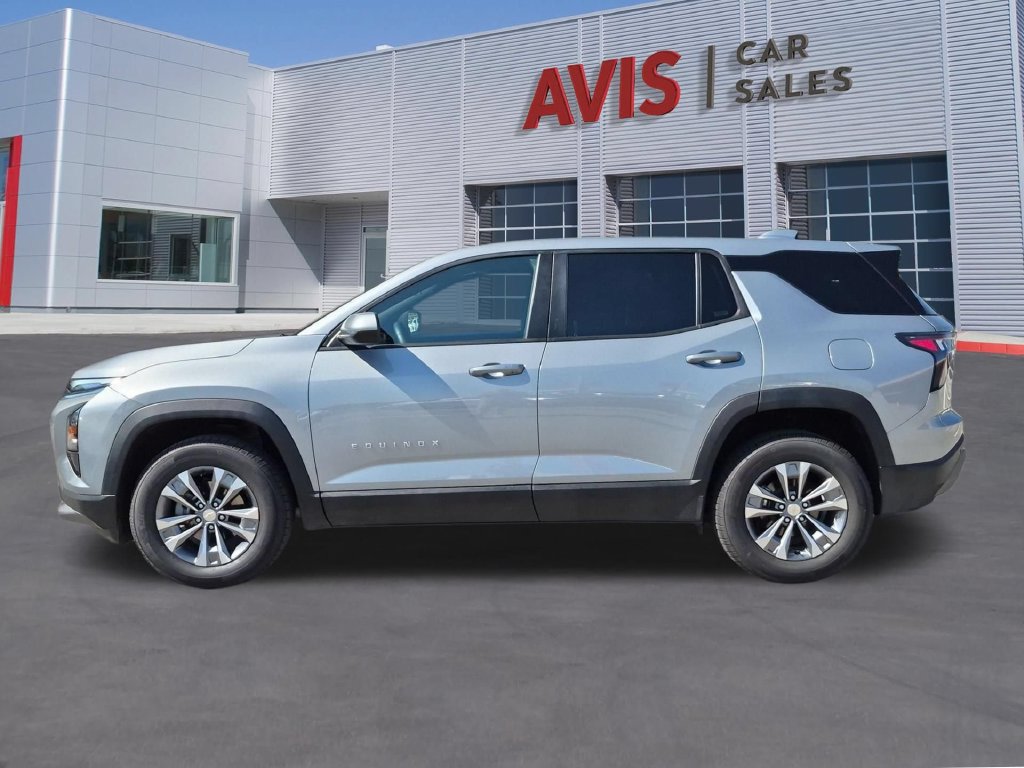 Used 2026 Chevrolet Equinox LT AWD/4WD image 10