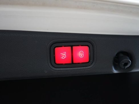Used 2019 Mercedes-Benz E 300 w/ Premium 1 Package image 55