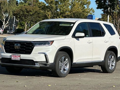 New 2025 Honda Pilot EX-L image 8
