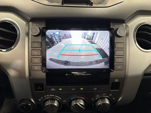 Used 2020 Toyota Tundra SR5 w/ SR5 Upgrade Package AWD/4WD image 44