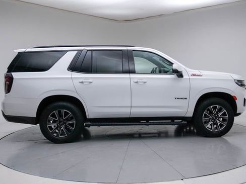 Used 2023 Chevrolet Tahoe Z71 w/ Luxury Package AWD/4WD image 8