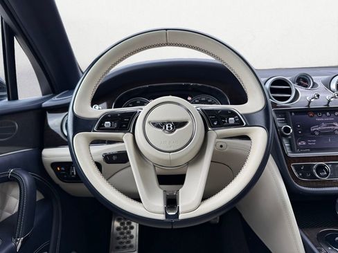 Used 2019 Bentley Bentayga image 7