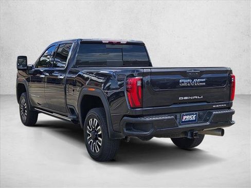 Used 2024 GMC Sierra 2500 Denali Ultimate AWD/4WD image 8