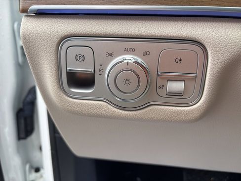 Used 2021 Mercedes-Benz GLE 450 4MATIC image 23