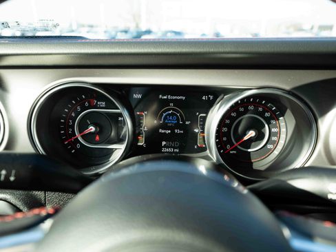 Used 2019 Jeep Wrangler Unlimited Rubicon image 16