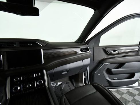 Used 2024 GMC Yukon Denali image 20