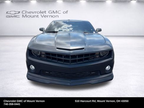 Used 2010 Chevrolet Camaro SS w/ LPO, Ground Effects Package RWD image 10
