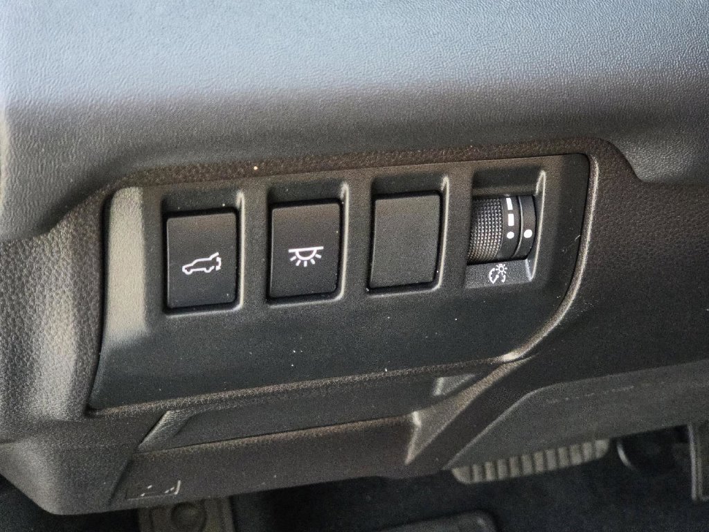 Used 2023 Subaru Ascent Touring AWD/4WD image 25
