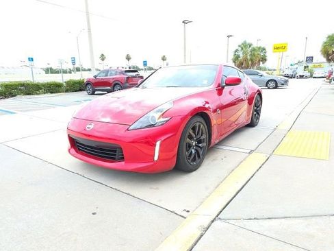 Used 2020 Nissan 370Z Coupe RWD image 8