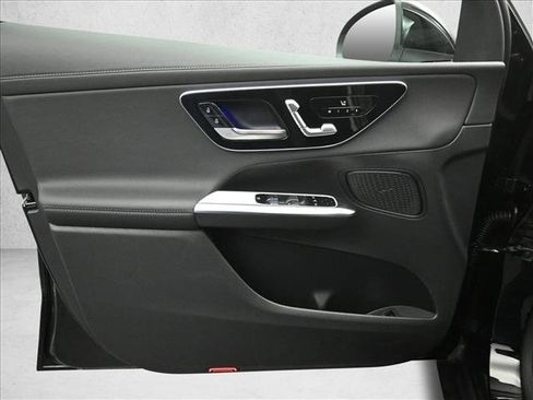 New 2026 Mercedes-Benz GLC 300 4MATIC image 19