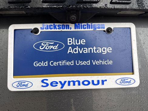 Certified 2023 Ford Edge SE w/ Black Appearance Package image 16