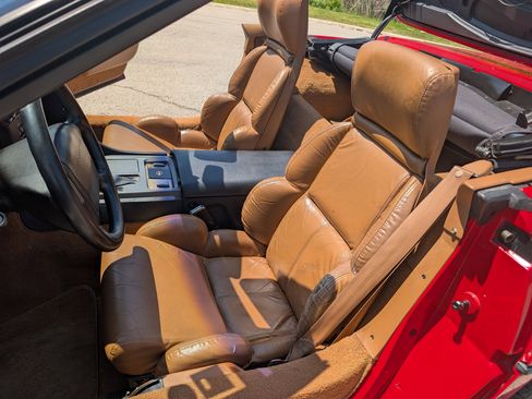 Used 1990 Chevrolet Corvette Convertible RWD image 49