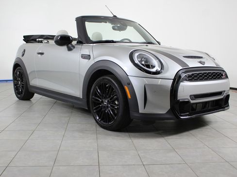 Certified 2023 MINI Cooper S image 7