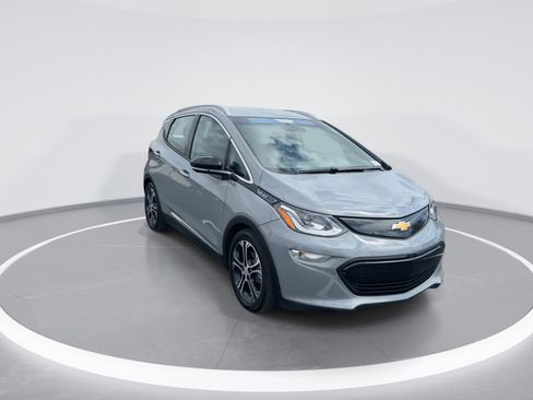 Used 2019 Chevrolet Bolt Premier w/ Infotainment Package image 2