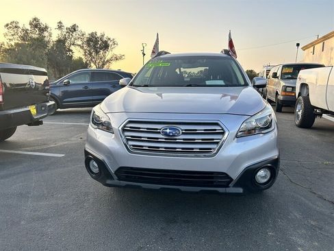 Used 2017 Subaru Outback 2.5i Premium image 27