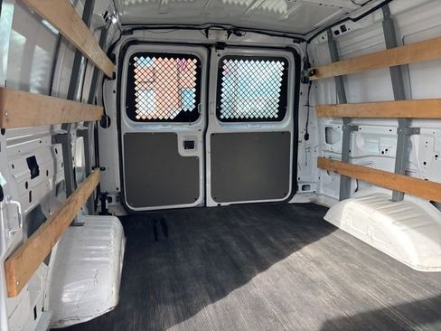 Used 2014 Ford E-250 and Econoline 250 w/ Power Group image 29