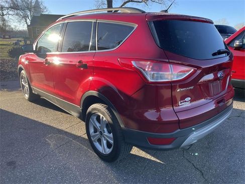 Used 2016 Ford Escape SE w/ SE Leather Comfort Package image 4