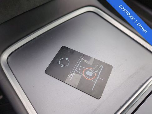 Used 2021 Tesla Model Y Long Range image 33