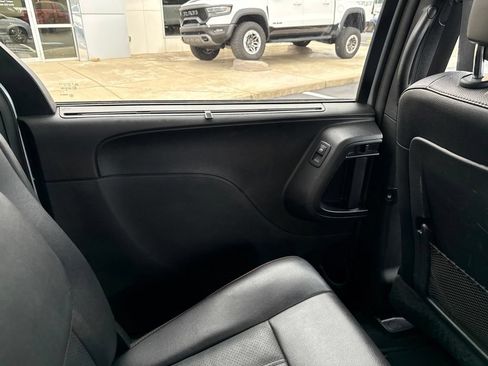 Used 2019 Dodge Grand Caravan GT FWD image 16
