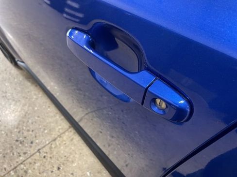 Used 2018 Toyota C-HR XLE image 9