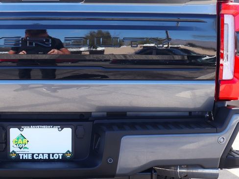 Used 2025 Ford F250 Platinum image 21