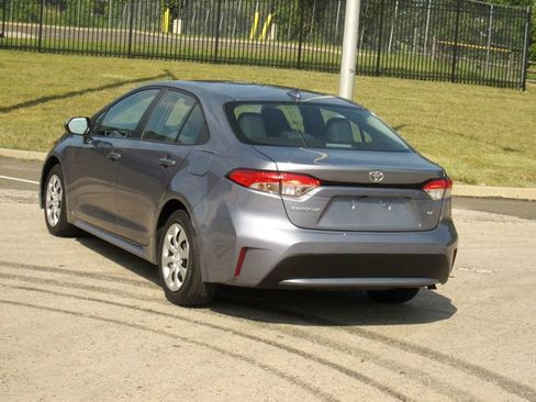 Used 2021 Toyota Corolla LE FWD image 13
