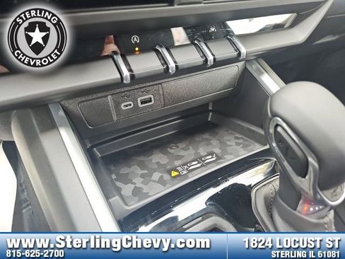 New 2025 Chevrolet Colorado LT w/ LT Convenience Package RWD image 14