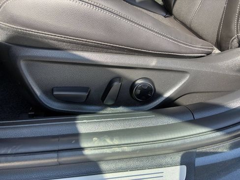 Used 2026 Genesis G70 2.5T RWD image 23
