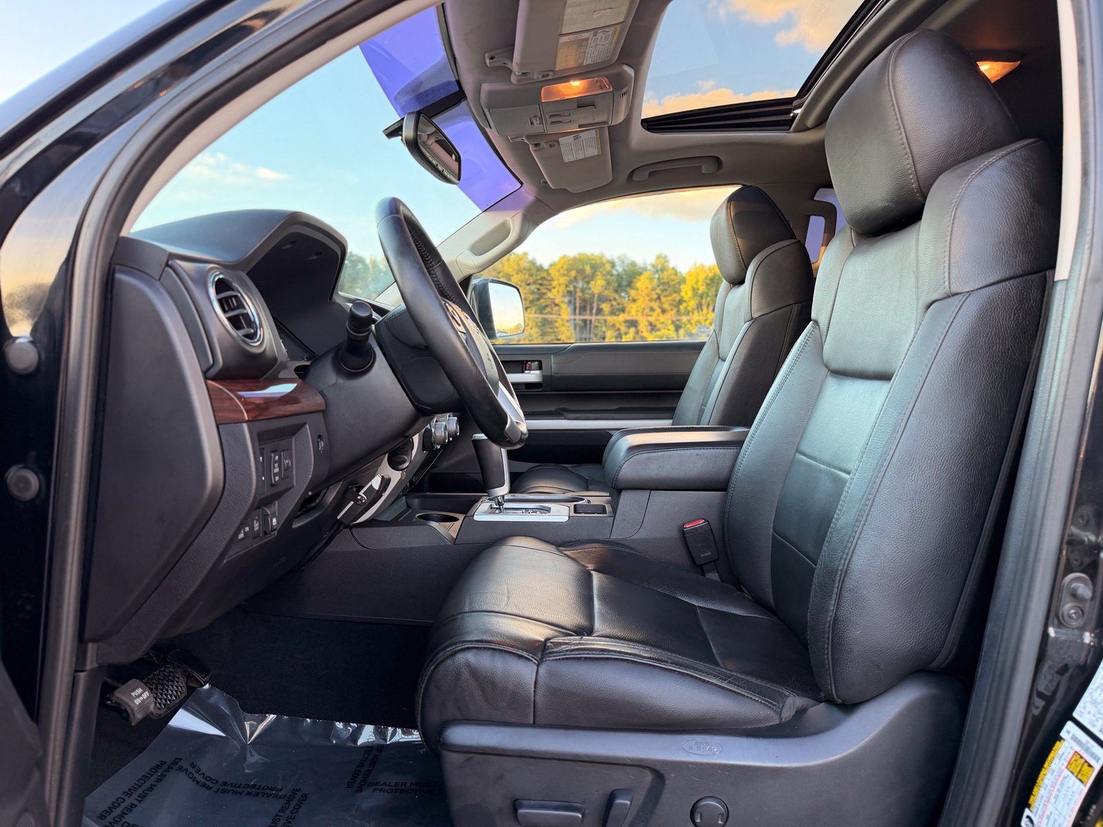 Used 2014 Toyota Tundra Limited w/ Limited Premium Package AWD/4WD image 19