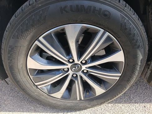 Used 2025 INFINITI QX60 Pure FWD image 3