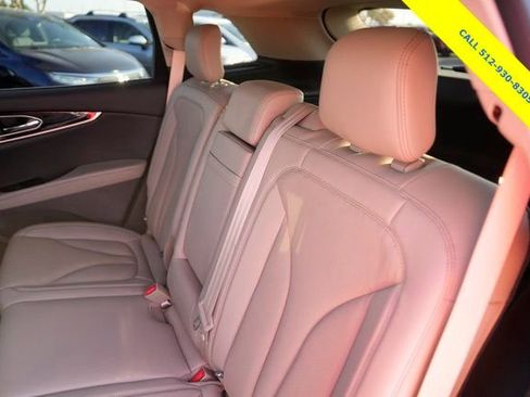 Used 2023 Lincoln Nautilus Reserve w/ Equipment Group 201A image 14