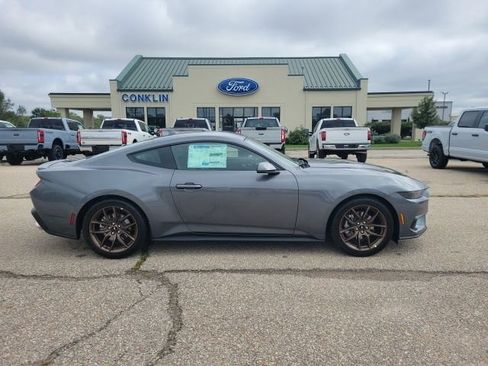 New 2025 Ford Mustang Premium image 18