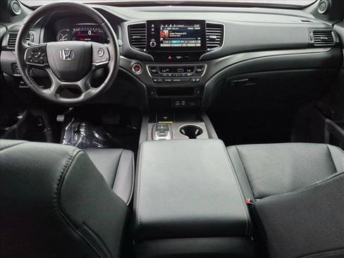 Used 2025 Honda Passport EX-L image 18