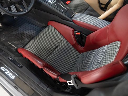 Certified 2019 Porsche 911 GT2 RS RWD image 13