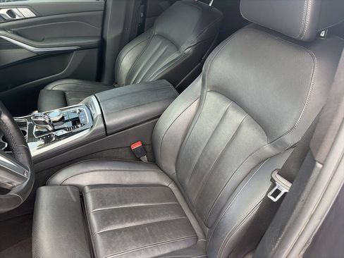 Used 2020 BMW X7 xDrive40i w/ M Sport Package AWD/4WD image 15