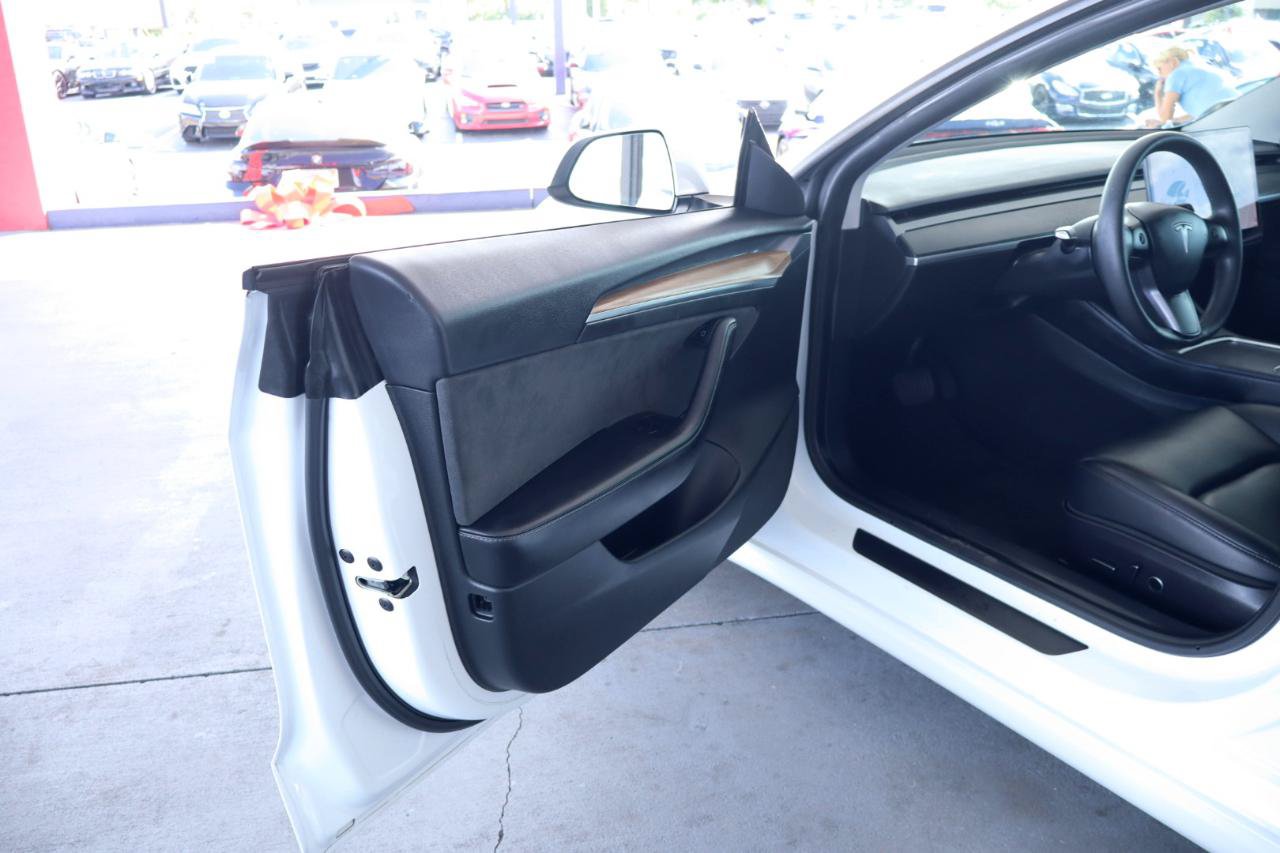 Used 2021 Tesla Model 3 Standard Range Plus RWD image 15